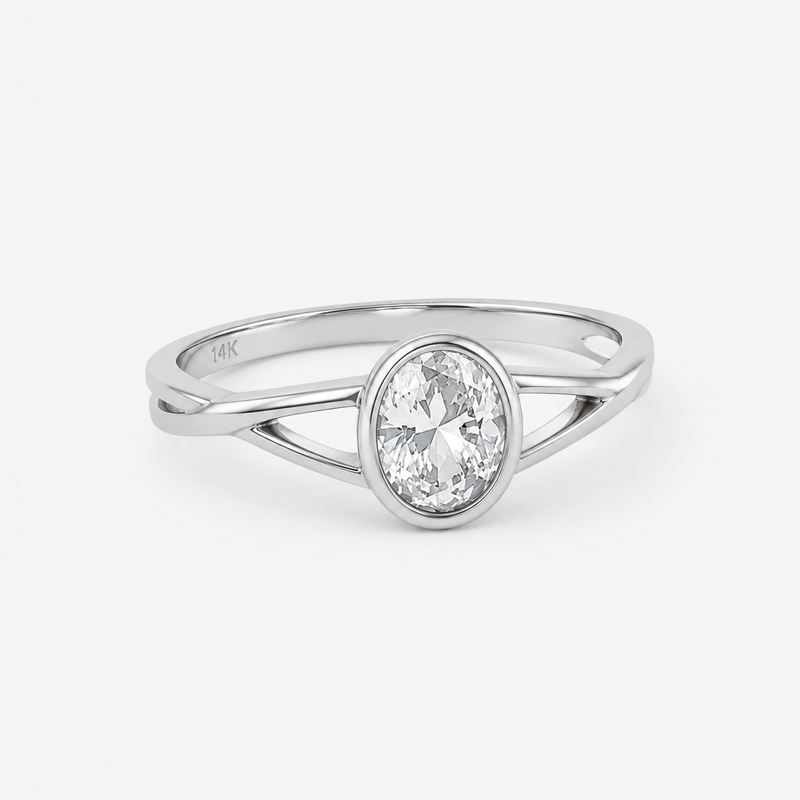 Oval Diamond Twisted Ring in Gold