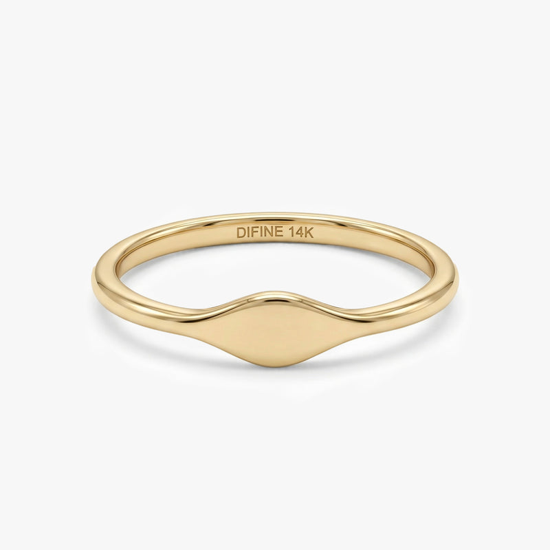 Flat Mini Signet Ring in Gold