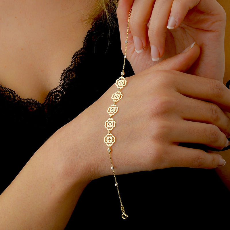 Four Leaf Clover Bracelet in Gold