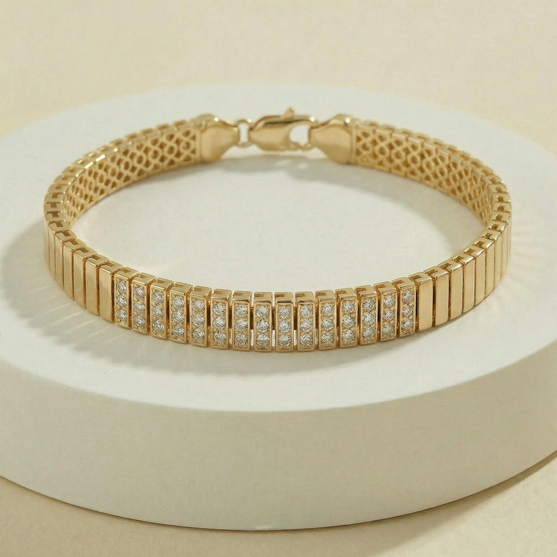 Gold Flexible Bracelet with Pavé Diamond
