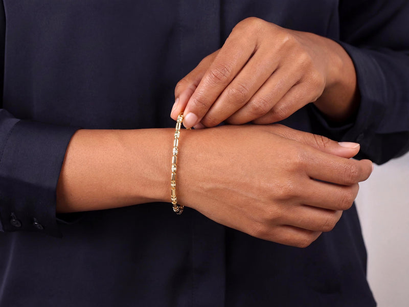 Solid Gold Bracelet with Diamond