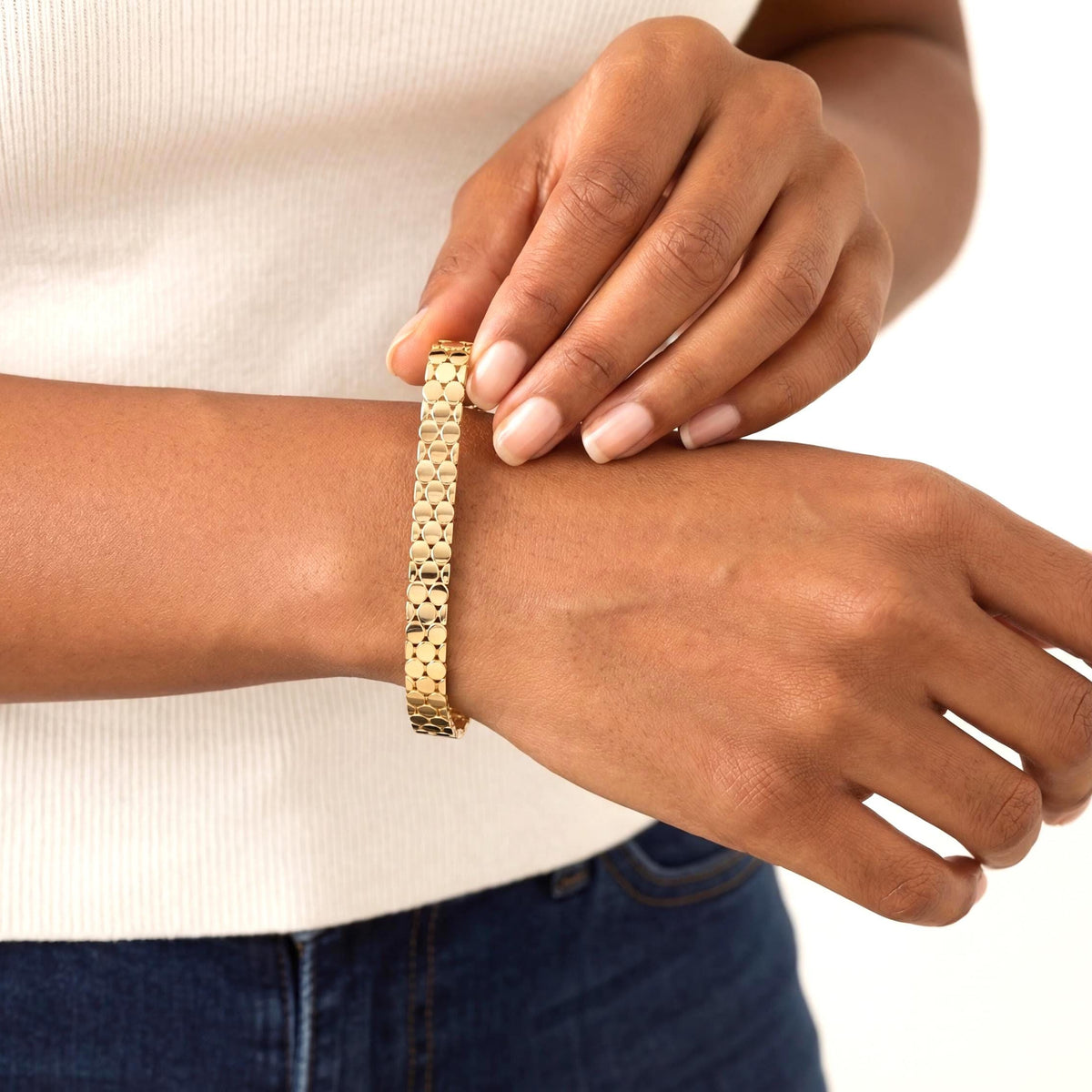 Honeycomb Disc Bracelet in Gold