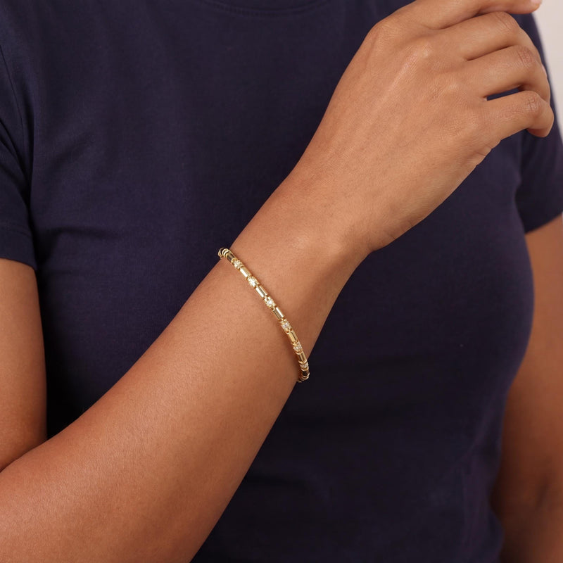 Solid Gold Bracelet with Diamond
