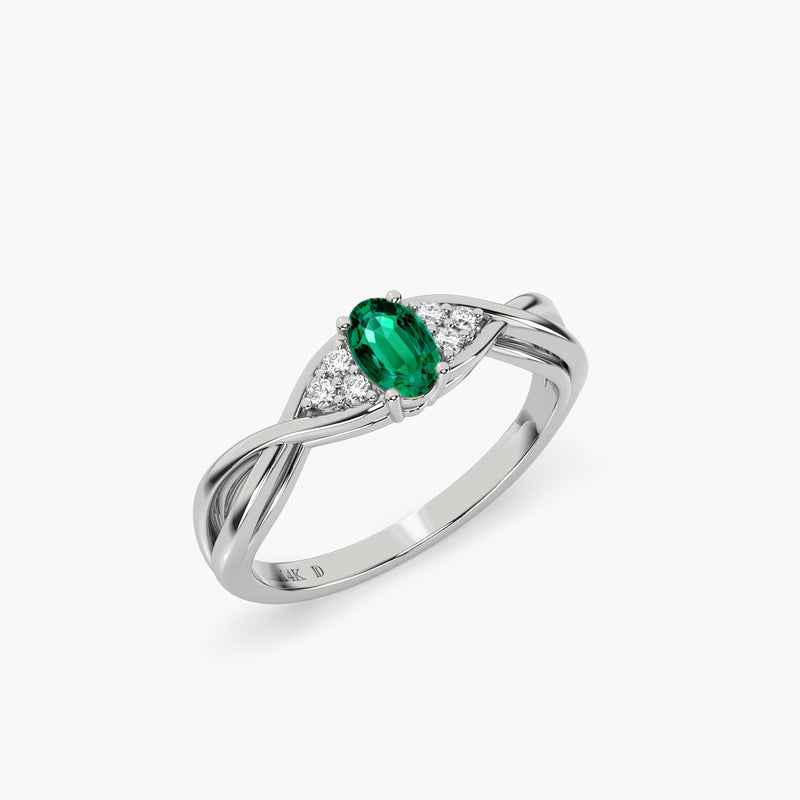 Oval Emerald Ring with Diamonds in Gold